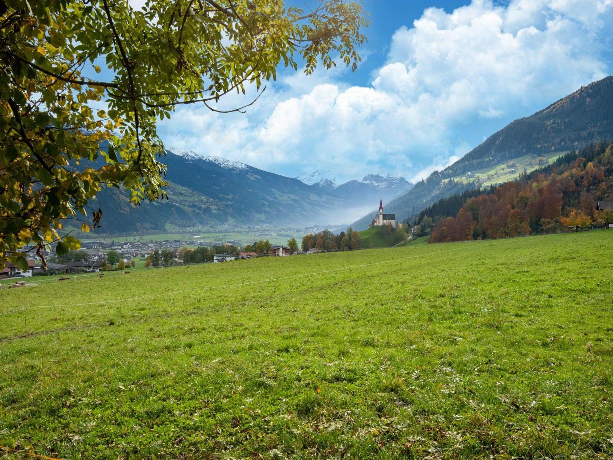 Holiday Flat Schwemberger, Fuegen Lägenhet Exteriör bild